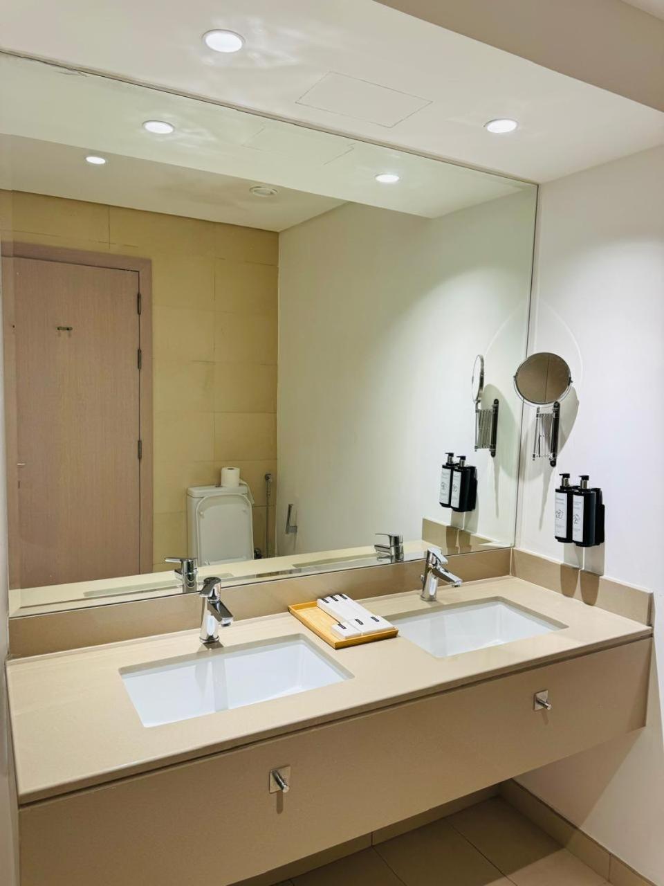 The Hive Retreats In Yas Island Appartement Abu Dhabi Buitenkant foto
